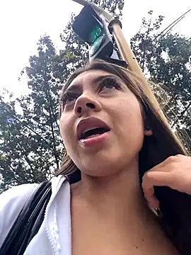 Sara-cooper2 online show from 25, 11, 2025