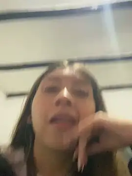 Sara-cooper2 online show from 3, 3, 2026