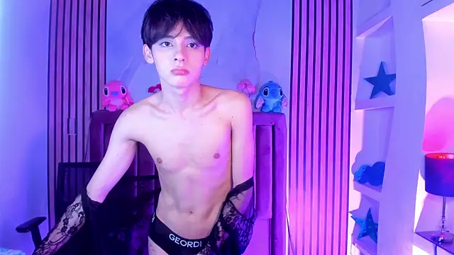 MathiasGreen  online show from 5, 12, 2025