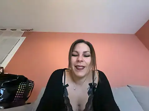 Snapshot of minettedusud chatting on 19, 2, 2026 minettedusud online show from 19, 2, 2026