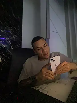 AlphaMasterXxx online show from 1, 10, 2025