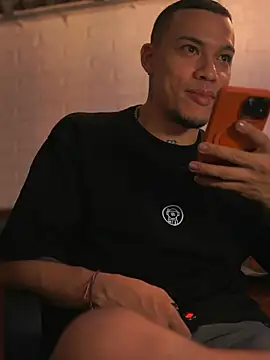 Snapshot of AlphaMasterXxx chatting on 9, 7, 2026 AlphaMasterXxx online show from 9, 7, 2026