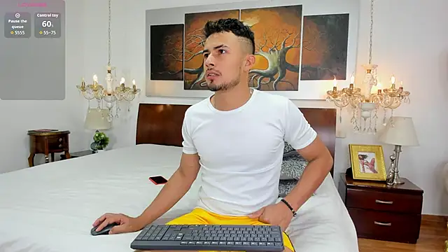 Snapshot of Valentiinoss chatting on 13, 1, 2026 Valentiinoss online show from 13, 1, 2026