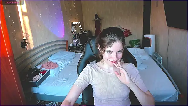 Snapshot of Agata_in_Wonderland chatting on 16, 9, 2025 Agata in Wonderland online show from 16, 9, 2025