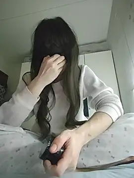 SweetSun69 online show from 4, 2, 2026