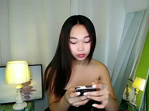 Snapshot of SultryCyraFoxmore chatting on 25, 5, 2026 SultryCyraFoxmore online show from 25, 5, 2026