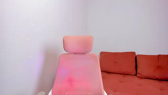 Emiss Jones online show from 21, 3, 2026