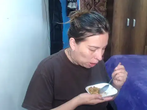 cloequeen15 online show from 28, 2, 2026