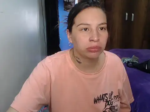 cloequeen15 online show from 13, 3, 2026