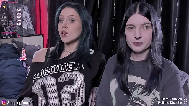 Threesomebabes online show from 7, 1, 2026