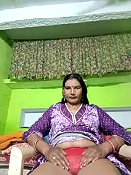 Snapshot of ZIVAA chatting on 12, 4, 2026 ZIVAA online show from 12, 4, 2026