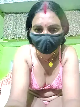 Snapshot of ZIVAA chatting on 16, 4, 2026 ZIVAA online show from 16, 4, 2026