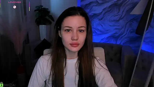 Aria Mila online show from 12, 4, 2026