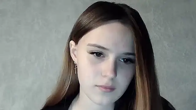 SweetLoraa online show from 3, 10, 2025