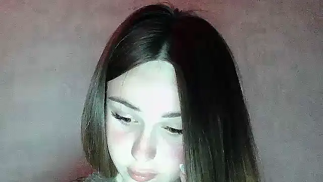 Snapshot of SweetLoraa chatting on 25, 4, 2026 SweetLoraa online show from 25, 4, 2026