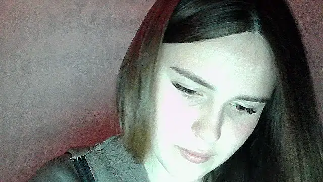 Snapshot of SweetLoraa chatting on 26, 4, 2026 SweetLoraa online show from 26, 4, 2026