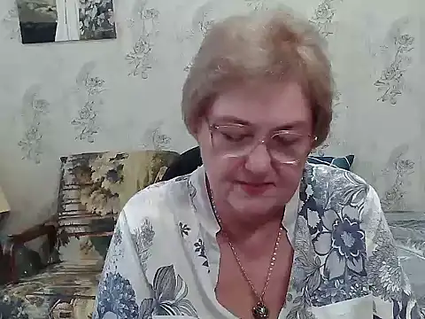 Snapshot of Renata62011 chatting on 16, 11, 2025 Renata62011 online show from 16, 11, 2025
