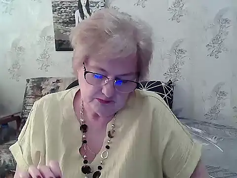 Snapshot of Renata62011 chatting on 8, 5, 2026 Renata62011 online show from 8, 5, 2026