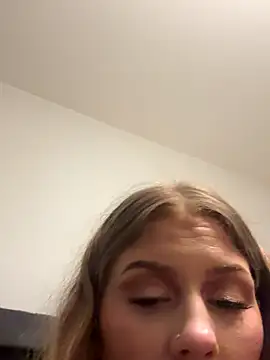 Snapshot of shokatt666 chatting on 15, 12, 2025 shokatt666 online show from 15, 12, 2025