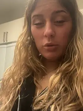 Snapshot of shokatt666 chatting on 11, 1, 2026 shokatt666 online show from 11, 1, 2026