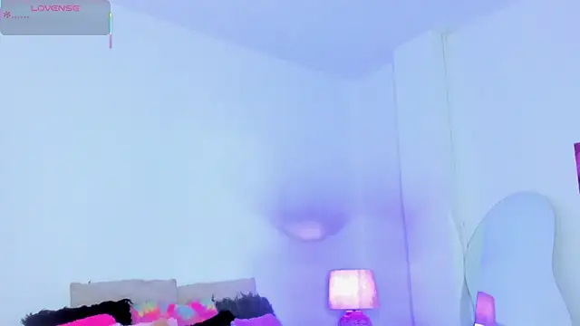 Snapshot of bell_popperr_ chatting on 4, 11, 2025 bell popperr online show from 4, 11, 2025