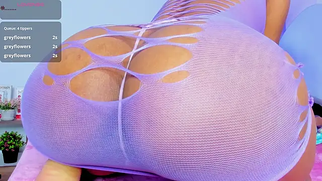 Snapshot of bell_popperr_ chatting on 24, 11, 2025 bell popperr online show from 24, 11, 2025