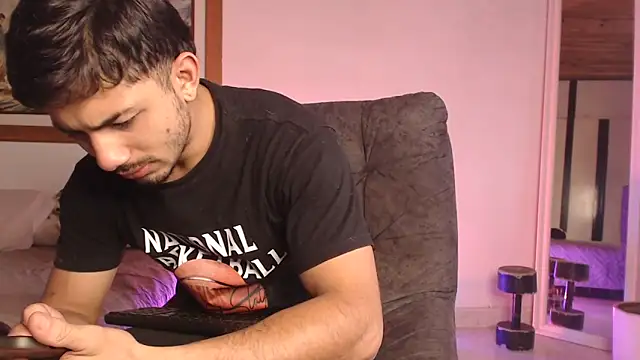 ArturoCardona  online show from 24, 3, 2026