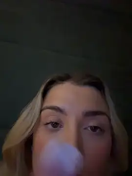 Snapshot of ellariverss chatting on 17, 9, 2025 ellariverss online show from 17, 9, 2025