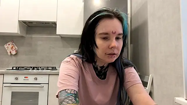 HighelikeGirl online show from 16, 2, 2026