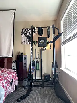 KeYBuMp323 online show from 8, 2, 2026