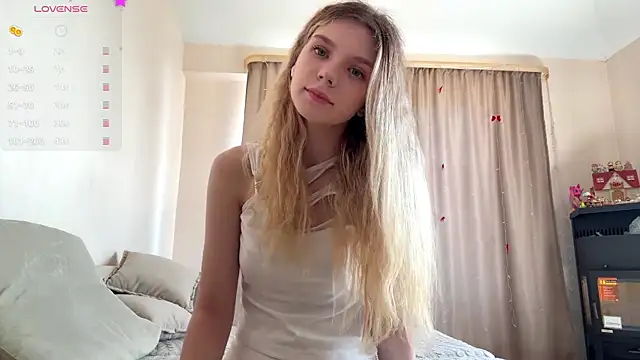 Snapshot of FruityXo chatting on 17, 7, 2026 FruityXo online show from 17, 7, 2026