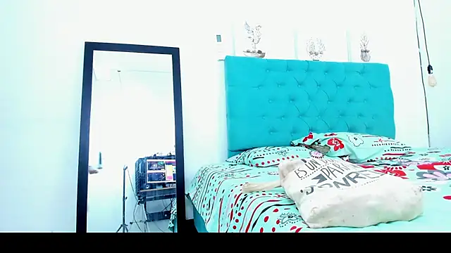 cris dulce online show from 1, 12, 2025