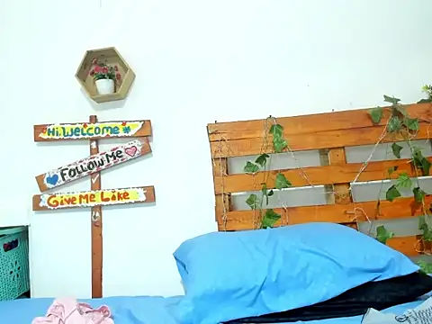 Snapshot of cris_dulce chatting on 6, 3, 2026 cris dulce online show from 6, 3, 2026