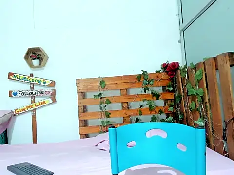 Snapshot of cris_dulce chatting on 12, 3, 2026 cris dulce online show from 12, 3, 2026