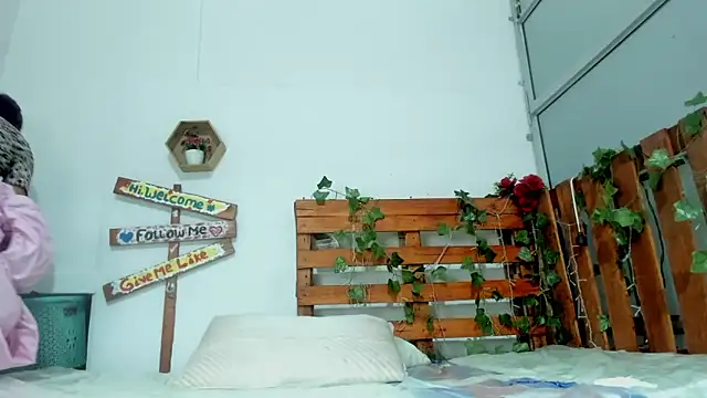 Snapshot of cris_dulce chatting on 22, 3, 2026 cris dulce online show from 22, 3, 2026