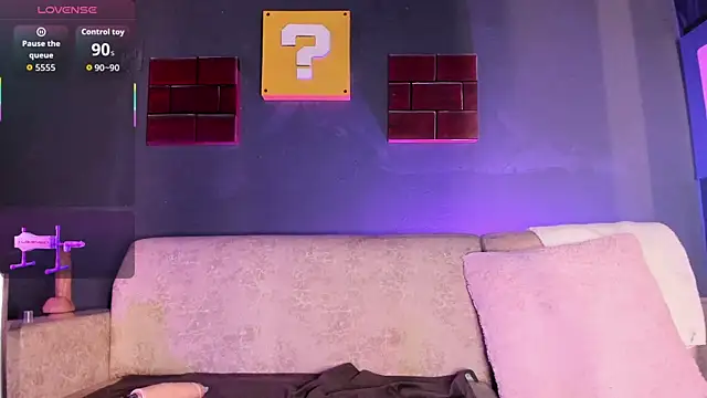 Zoe Ruiiz online show from 17, 12, 2025