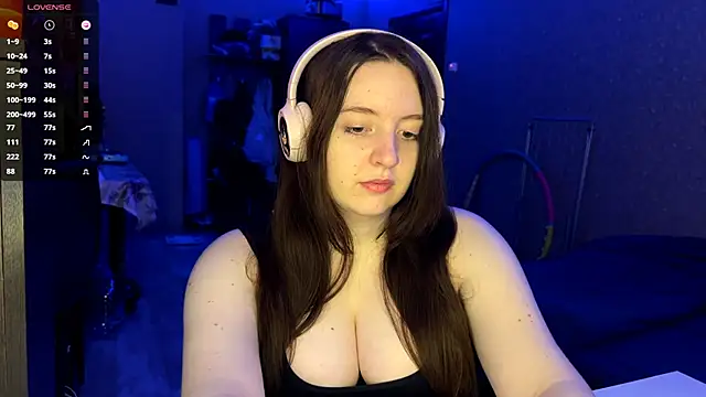 LauretteRagar online show from 29, 10, 2025