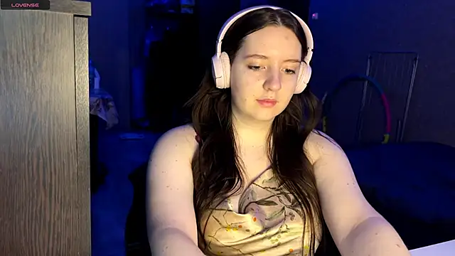 LauretteRagar online show from 14, 11, 2025