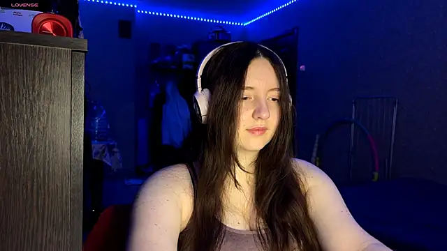 LauretteRagar online show from 17, 11, 2025