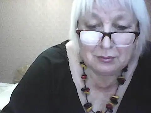 Snapshot of Alexia64231 chatting on 11, 9, 2025 Alexia64231 online show from 11, 9, 2025