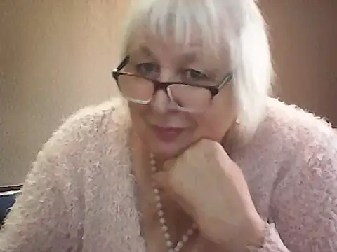 Snapshot of Alexia64231 chatting on 16, 9, 2025 Alexia64231 online show from 16, 9, 2025