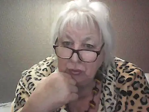 Snapshot of Alexia64231 chatting on 22, 9, 2025 Alexia64231 online show from 22, 9, 2025