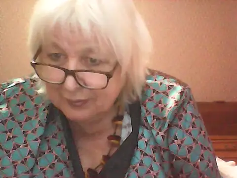 Snapshot of Alexia64231 chatting on 30, 9, 2025 Alexia64231 online show from 30, 9, 2025