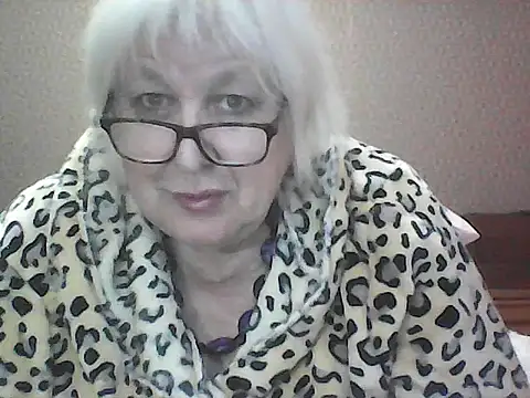 Snapshot of Alexia64231 chatting on 1, 10, 2025 Alexia64231 online show from 1, 10, 2025