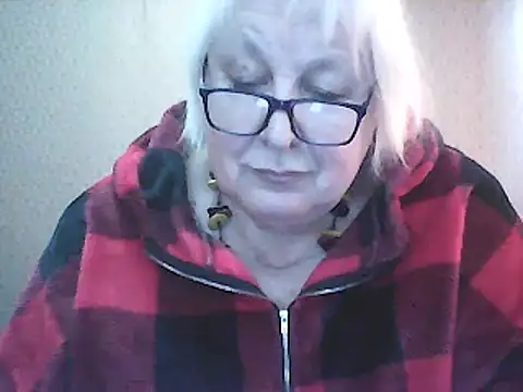 Snapshot of Alexia64231 chatting on 8, 10, 2025 Alexia64231 online show from 8, 10, 2025