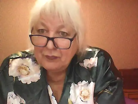 Snapshot of Alexia64231 chatting on 13, 10, 2025 Alexia64231 online show from 13, 10, 2025