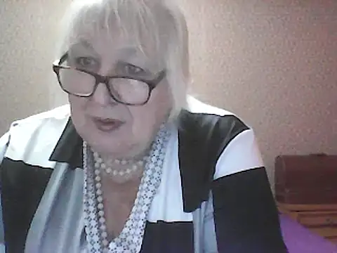 Snapshot of Alexia64231 chatting on 17, 10, 2025 Alexia64231 online show from 17, 10, 2025