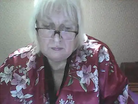 Snapshot of Alexia64231 chatting on 18, 10, 2025 Alexia64231 online show from 18, 10, 2025