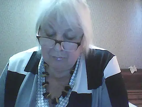 Snapshot of Alexia64231 chatting on 23, 10, 2025 Alexia64231 online show from 23, 10, 2025