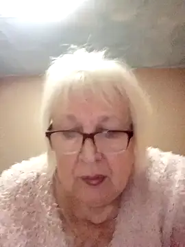 Snapshot of Alexia64231 chatting on 24, 10, 2025 Alexia64231 online show from 24, 10, 2025